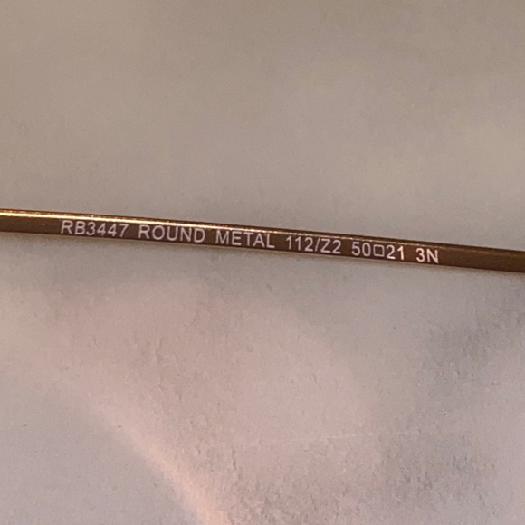 COPY - AUTHENTIC ROSE GOLD ROUND RAY BAN SUNGLASS… - Picture 4 of 5